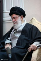 حضور رهبر معظم انقلاب اسلامی در منزل شهید حاج قاسم سلیمانی