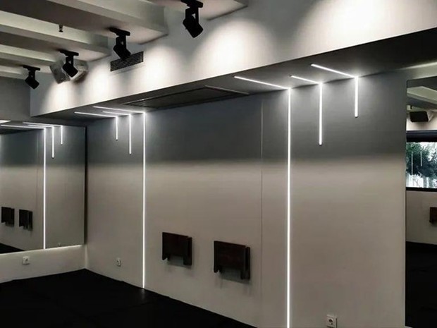 لاینر چیست؟ هرآنچه باید در مورد پروفیل نور خطی بدانید!