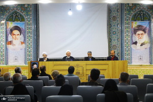 اهدا آثار برتر خوشنویسان به موسسه تنظیم و نشر آثار امام خمینی (س) نمایندگی قم