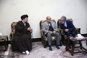 تجدید میثاق رئیس و جمعی از اعضای مجمع تشخیص مصلحت نظام با آرمان‌های امام خمینی (س)-2