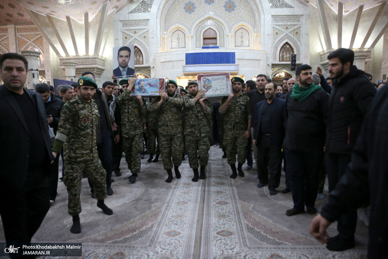 وداع با پیکر مطهر دو شهید مقاومت در حرم مطهر امام خمینی (س)