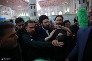 نماز ظهر و عصر روز ارتحال امام در حرم امام خمینی