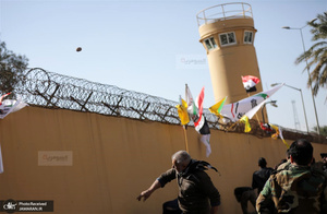 حضور معترضان عراقی در سفارت آمریکا در بغداد