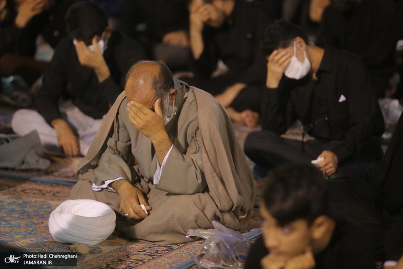 عزاداری شب عاشورای حسینی(ع) در حرم مطهر حضرت معصومه(س)