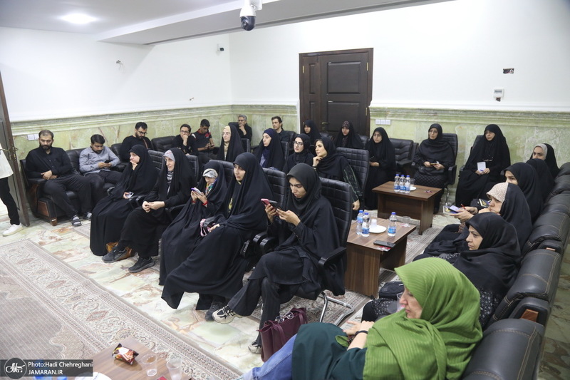 معرفی و بررسی کتاب «معبد زیر زمینی» در نشست عصرانه داستان قم