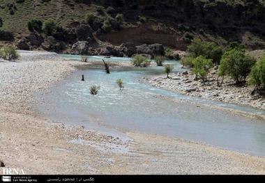 رهاسازی آب زاینده رود در تونل گلاب صحت ندارد