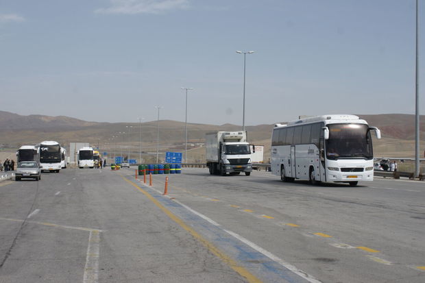 شمار ورود خودروها و مسافران به اصفهان کاهش یافت