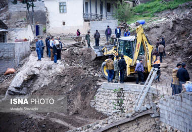 ریزش کوه در روستای پیت سرای سوادکوه مازندران + تصاویر