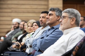 مراسم رونمایی از مستند «زیر سایه ام کامل» شب