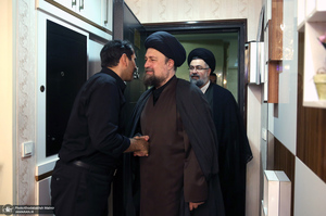 حضور آیت الله سید حسن خمینی در منزل سردار سپهبد شهید علی شادمانی