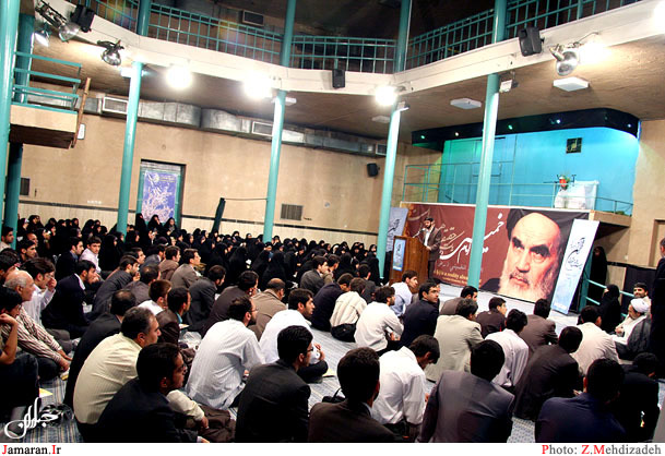 حضور شرکت کنندگان جشنواره ملی قرآنی دانشجویان  در حسینیه جماران
