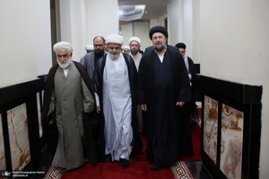 ادای احترام مهمانان خارجی کنفرانس وحدت اسلامی به مقام شامخ حضرت امام خمینی (س)