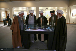 بازدید نماینده ولی فقیه در استان مرکزی از رویدادهای فرهنگی و هنری هفته بر آستان آفتاب