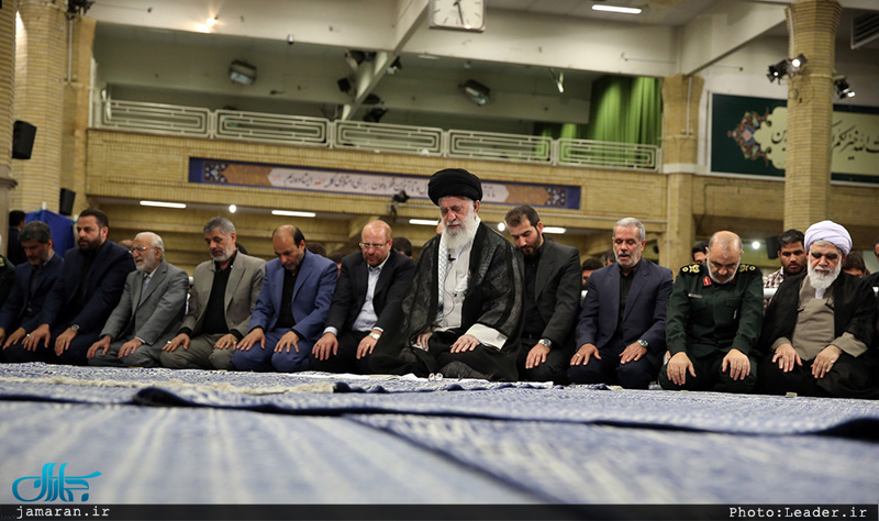 مراسم سوگواری مولای متقیان امام علی(ع)  با حضور رهبر معظم انقلاب 