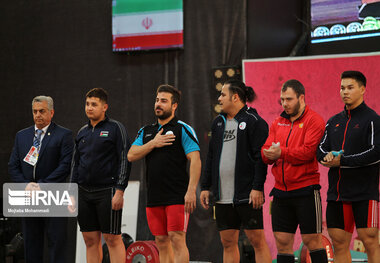 ایران قهرمان پنجمین دوره مسابقات وزنه برداری جام فجر شد