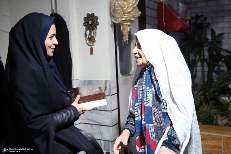 دیدار دست اندر کاران هفته فرهنگی بر استان آفتاب با خانواده شهداء