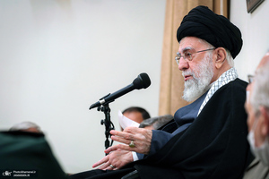 دیدار جمعی از فرماندهان ارشد نیروهای مسلح با فرمانده معظم کل قوا