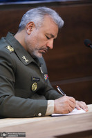 نشست خبری فرمانده نیروی زمینی ارتش