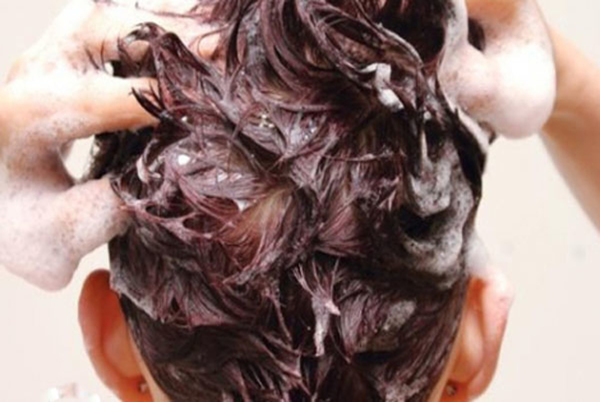 با این روش‌ها از خراب شدن موها در تابستان جلوگیری کنید