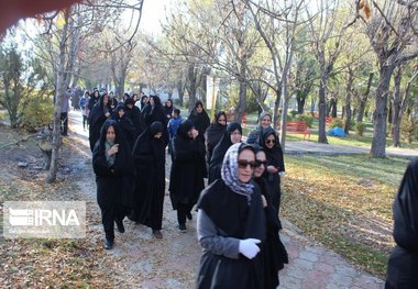 بانوان سمنان به مناسبت دهه فجر همایش پیاده‌روی برگزار می‌کنند