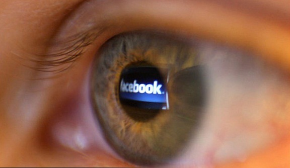 دیدن صحنه های خشن در شبکه های اجتماعی چه تاثیری بر سلامت روان دارد؟