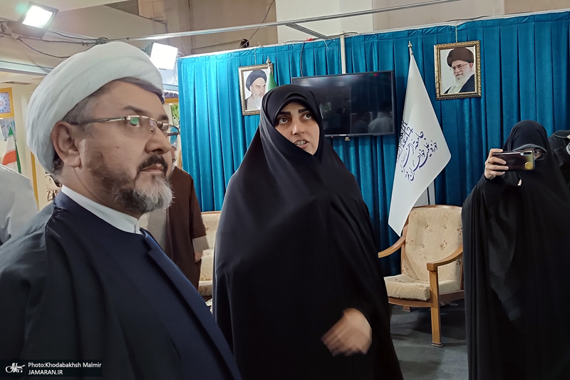 بازدید رئیس موسسه تنظیم و نشر آثار امام خمینی (س) از نمایشگاه بین المللی قرآن کریم