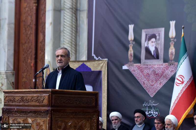 مراسم شب سالگرد ارتحال حضرت امام خمینی (س) با حضور رئیس جمهور -1