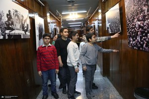 بازدید جمعی از دانش آموزان و توریست ها از جماران