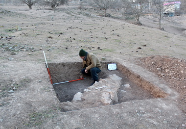 کشف آثار معماری  و بقایای فرهنگی دوره اشکانی در روستای فیلده رودبار