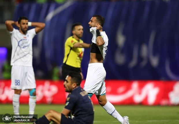 بازیکن استقلال: دل من پر از خون است