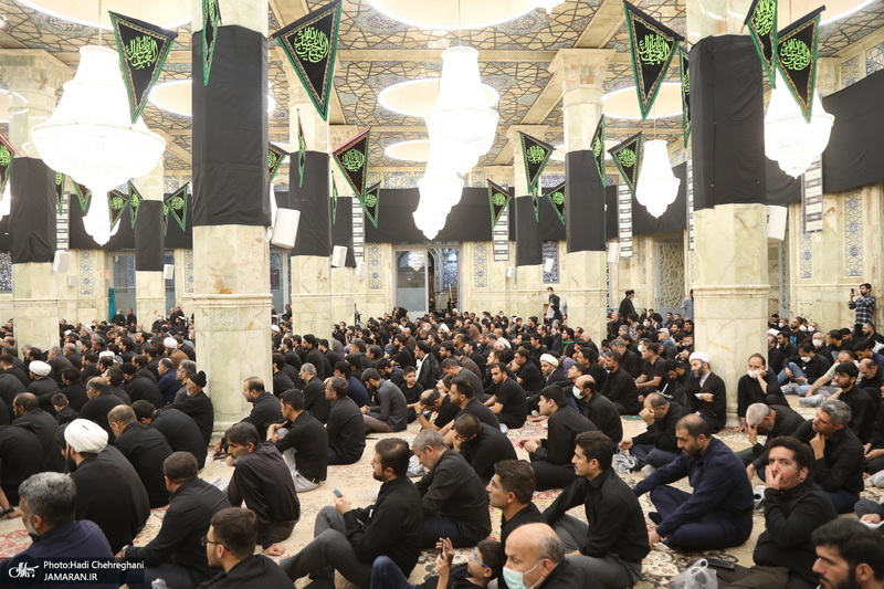 مراسم عزاداری شب هفتم ماه محرم در مسجد اعظم قم‎‎