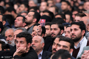 اولین شب مراسم عزاداری حضرت فاطمه‌زهرا (س) در حسینیه امام خمینی