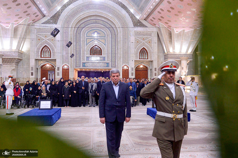 تجدید میثاق رئیس سازمان بهزیستی و جمعی از توان یابان با آرمان های حضرت امام خمینی (س)