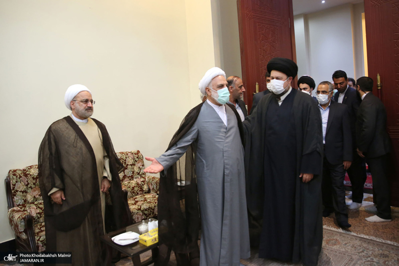 حاشیه های تجدید میثاق رئیس قوه قضائیه و مسئولان عالی قضایی با آرمان‌های حضرت امام خمینی (س)