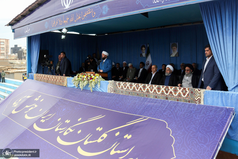 رئیس جمهور در جمع پرشور مردم در استادیوم تختی گنبد کاووس