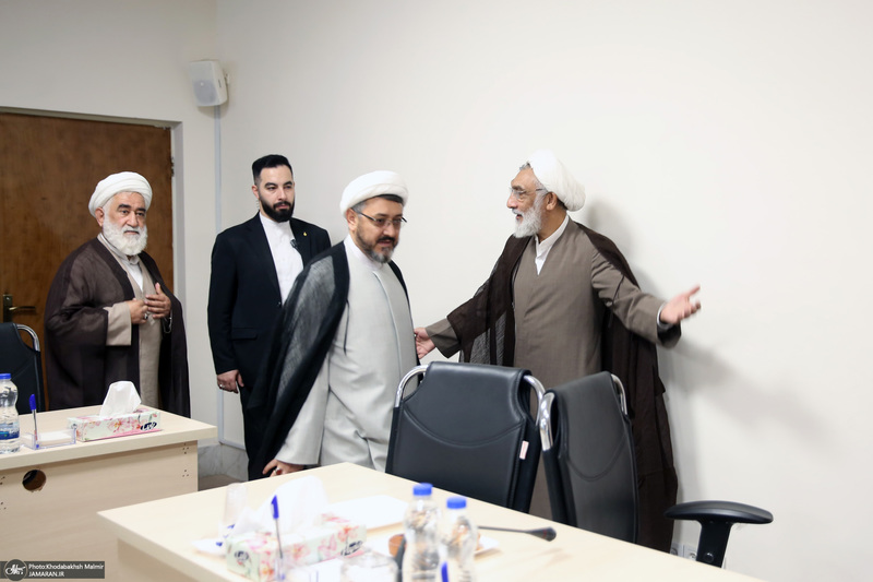 آیین رونمایی  از فصلنامه گواه در مرکز اسناد انقلاب اسلامی