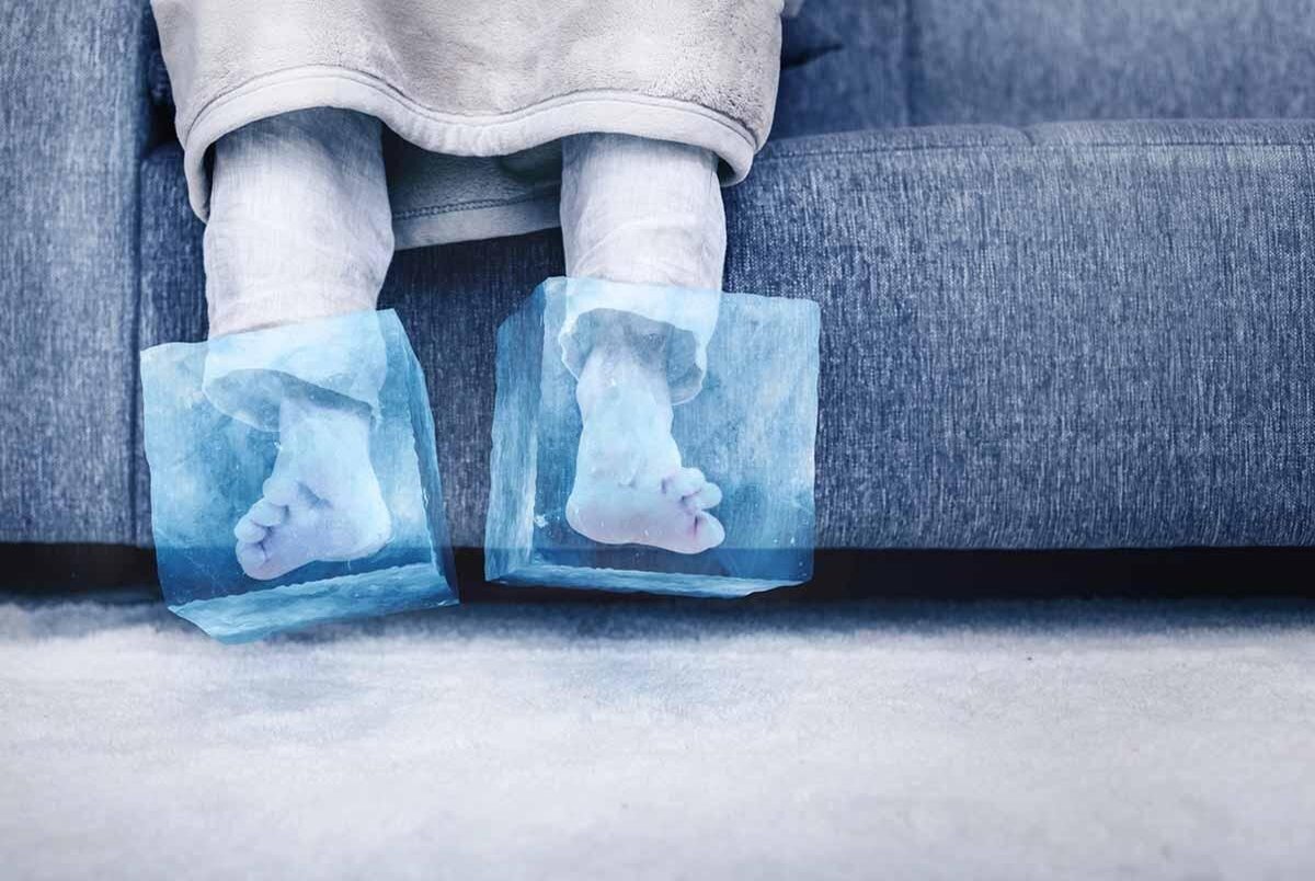 6 دلیل سردی پاها که باید آنها را جدی بگیریم