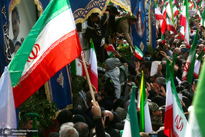 مراسم تشییع پیکرهای مطهر 84 شهید قهرمان ناوشکن دنا -2
