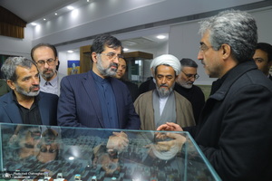 مراسم افتتاح دهمین نمایشگاه قرآن و عترت استان قم در مجتمع فرهنگی یادگار امام‎