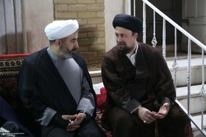 حضور شخصیت های حوزوی در منزل سید حسین خمینی