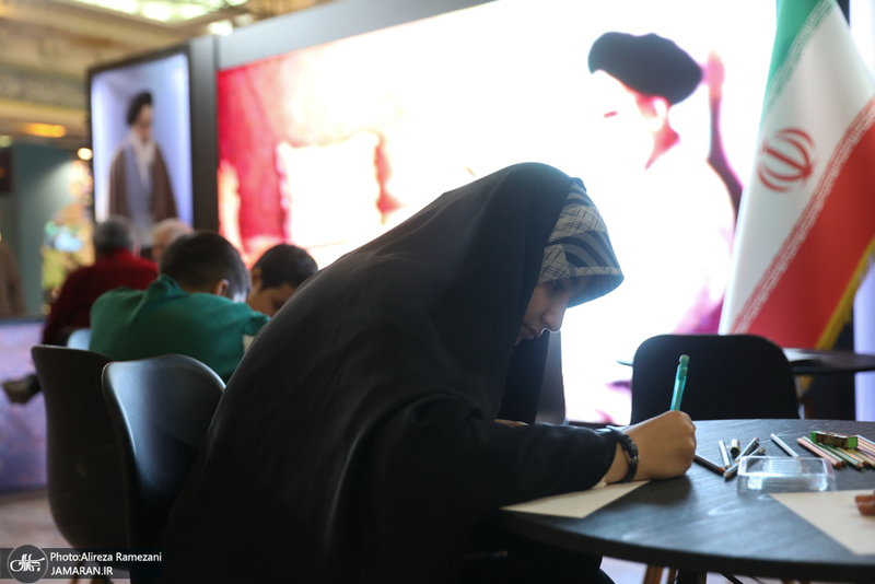 غرفه موسسه تنظیم و نشر آثار امام خمینی (س) در سی و دومین نمایشگاه بین المللی قرآن کریم-2