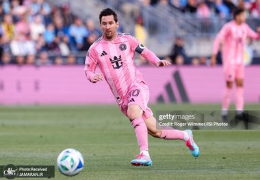 عبور مسی از شاعر فوتبال در جدول برترین کاشته زنان تاریخ