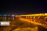 آب، در رودخانه زاینده رود اصفهان جاری شد + تصاویر و فیلم