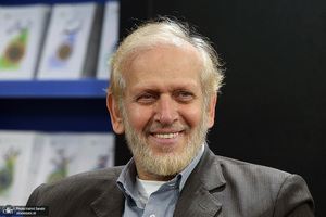 غرفه موسسه تنظیم و نشر آثار امام خمینی (س) در سی و پنجمین نمایشگاه کتاب تهران- 3 - محمدعلی رامین