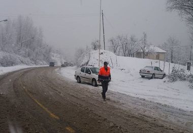 راهداری آستارا: گردنه حیران برفروبی شده و باز است