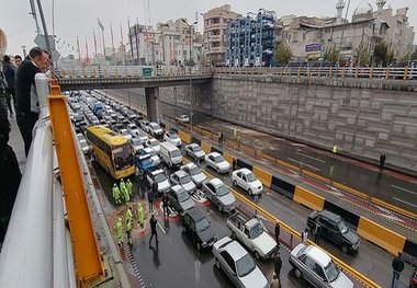 کاهش ۳۸ درصدی آمار تراکم خودروها با اجرای طرح زوج یا فرد  فعالیت ۲۰۴ دوربین ثبت تخلف در ۱۴۵ نقطه