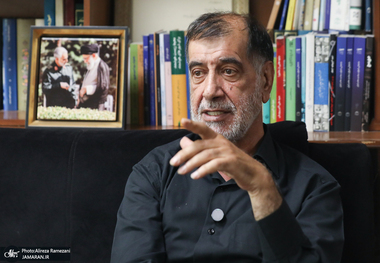 باهنر: دشمن گاهی با سه، چهار واسطه سوار اعتقادات بچه حزب‌اللهی‌ها می‌شود!