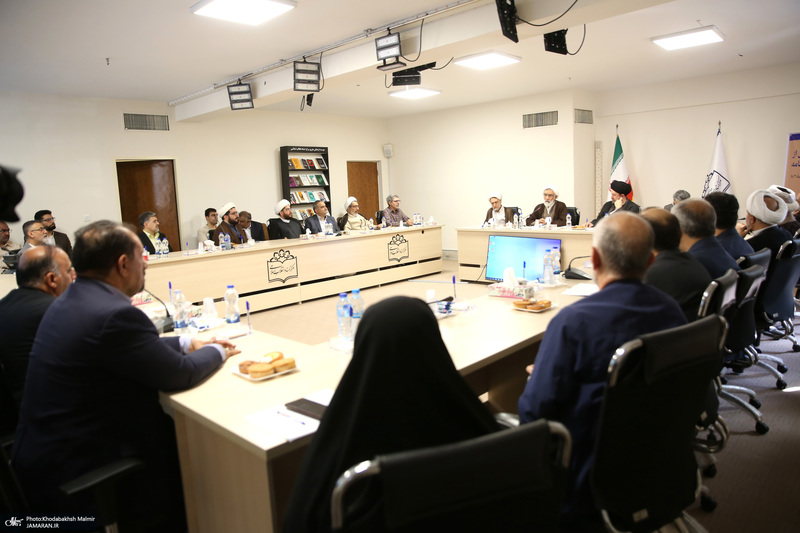 آیین رونمایی  از فصلنامه گواه در مرکز اسناد انقلاب اسلامی