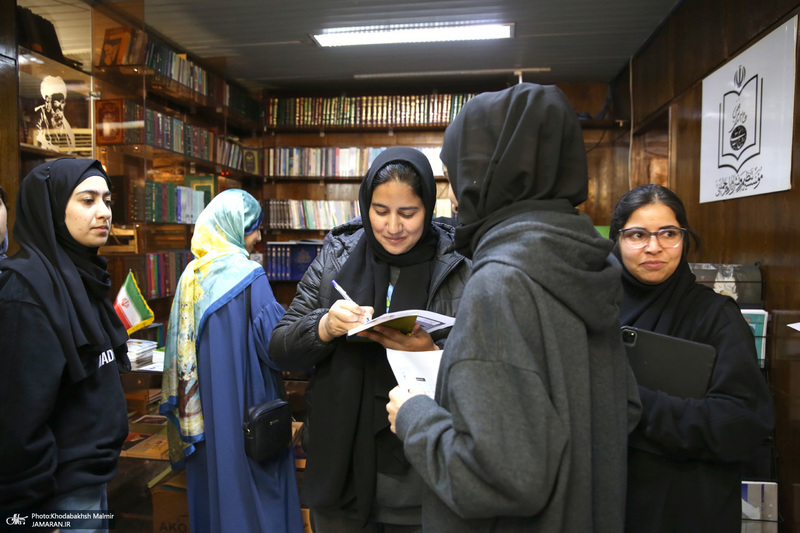 بازدید جمعی از دانشجویان خارجی دانشگاه تهران از جماران
