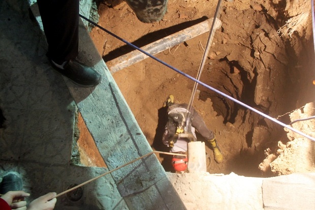 زن 30 ساله قزوینی از عمق چاه نجات یافت